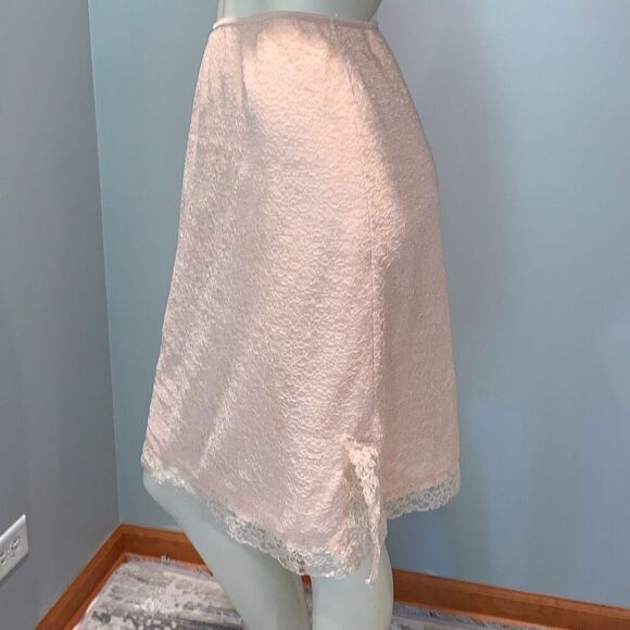 Vintage 1950s Charmode Nude Pink Lace Half Slip Pillow Tab Nylon Medium - Picture 1 of 14